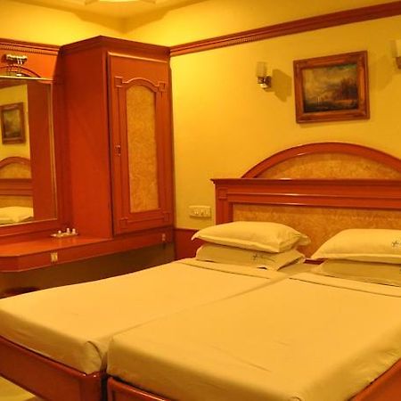 Hotel Sathyam Tiruchirappalli Exteriér fotografie